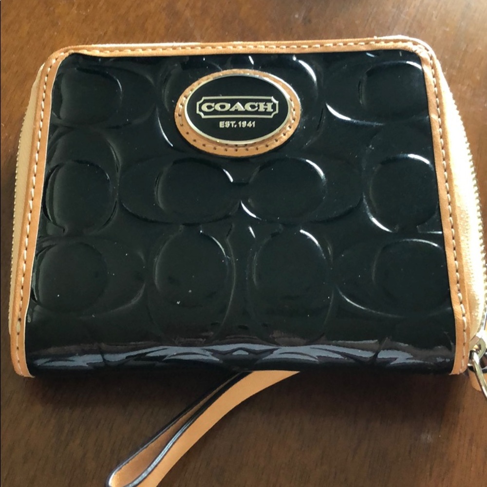 Authentic Coach Wallet patent leather